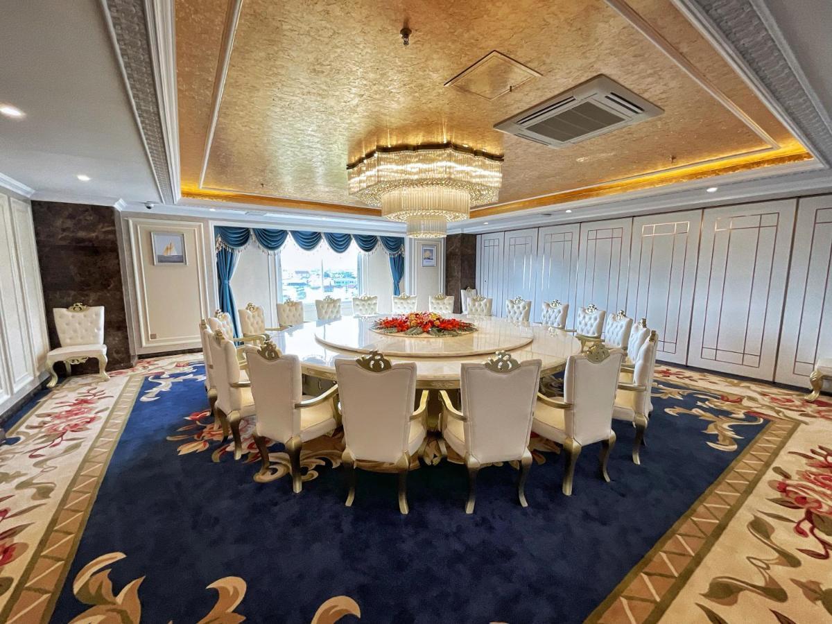 St Hotel Wattay Airport فيينتيان المظهر الخارجي الصورة