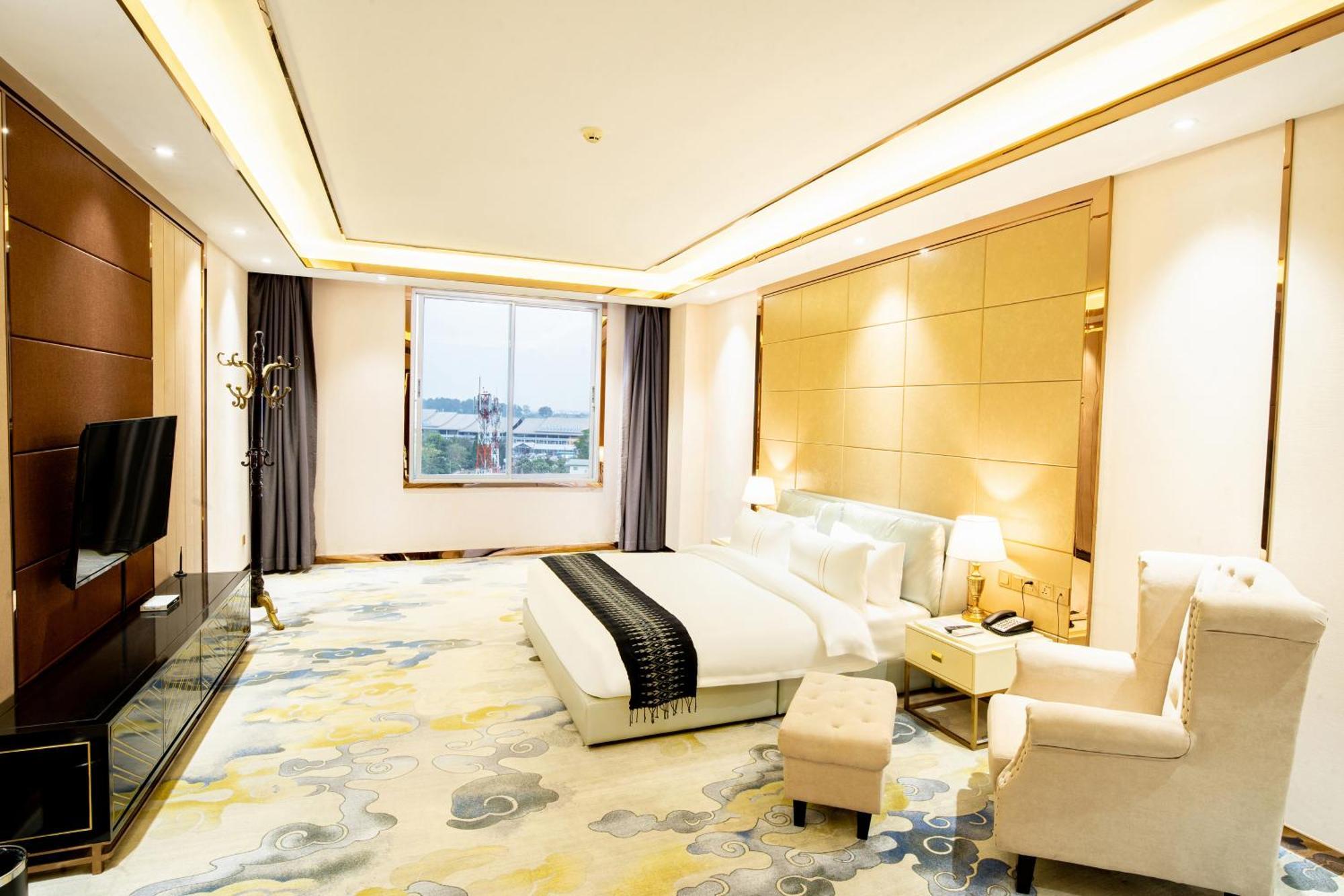 St Hotel Wattay Airport فيينتيان المظهر الخارجي الصورة