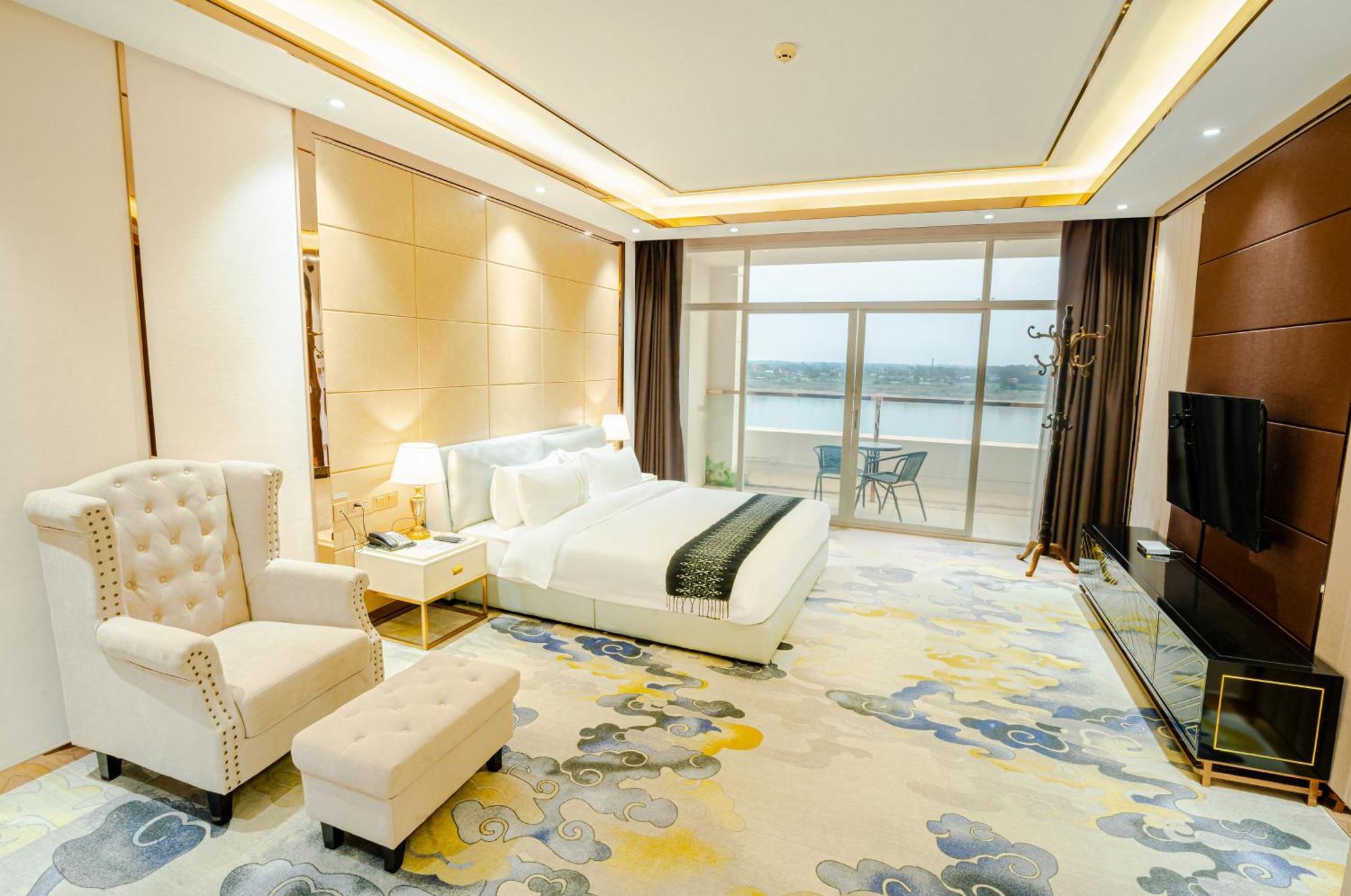 St Hotel Wattay Airport فيينتيان المظهر الخارجي الصورة