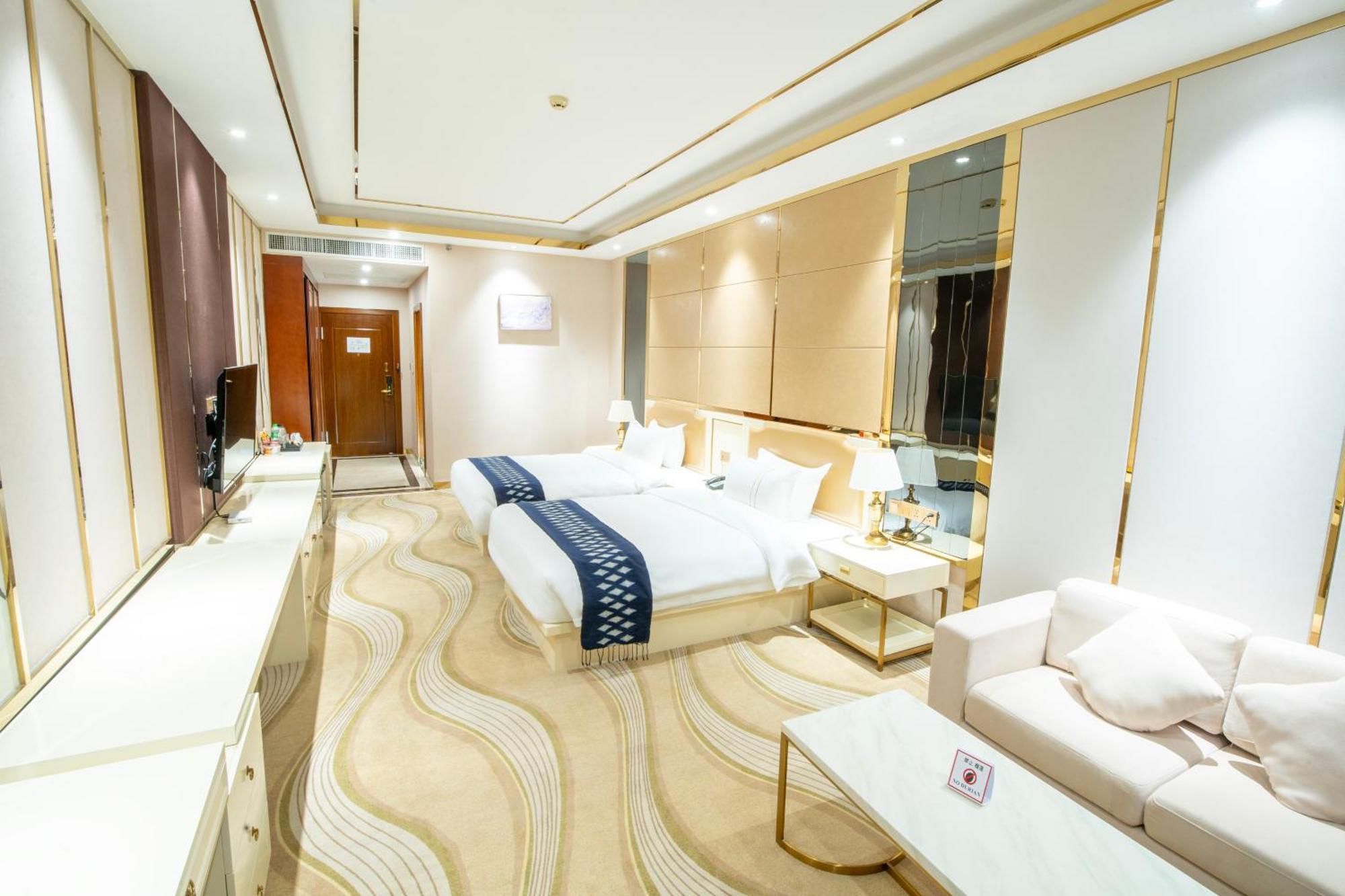 St Hotel Wattay Airport فيينتيان المظهر الخارجي الصورة